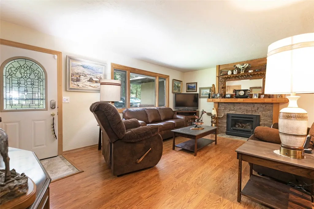 4580 Whitewater Park Potomac MT 59823
