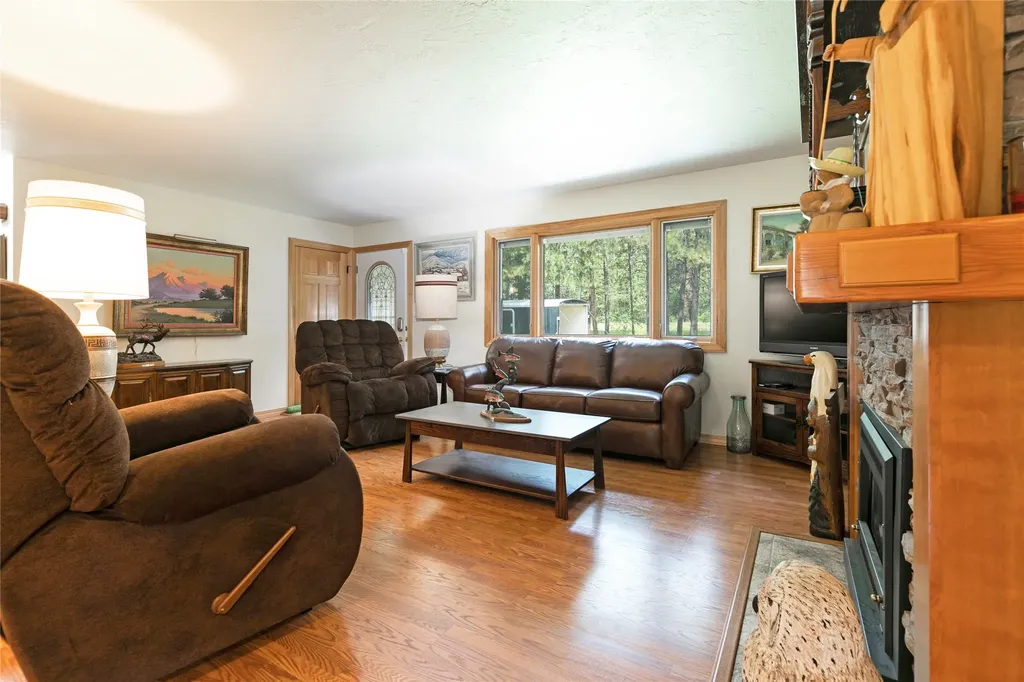 4580 Whitewater Park Potomac MT 59823