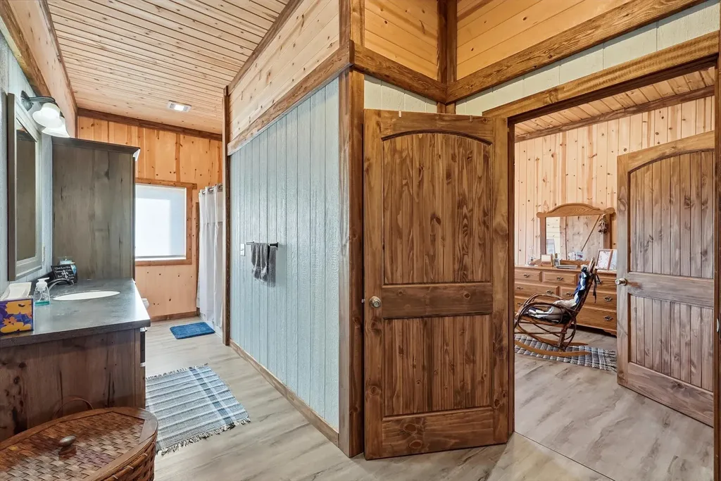 56257 Hillside Road St Ignatius MT 59865