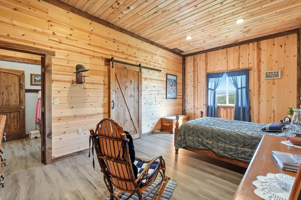 56257 Hillside Road St Ignatius MT 59865