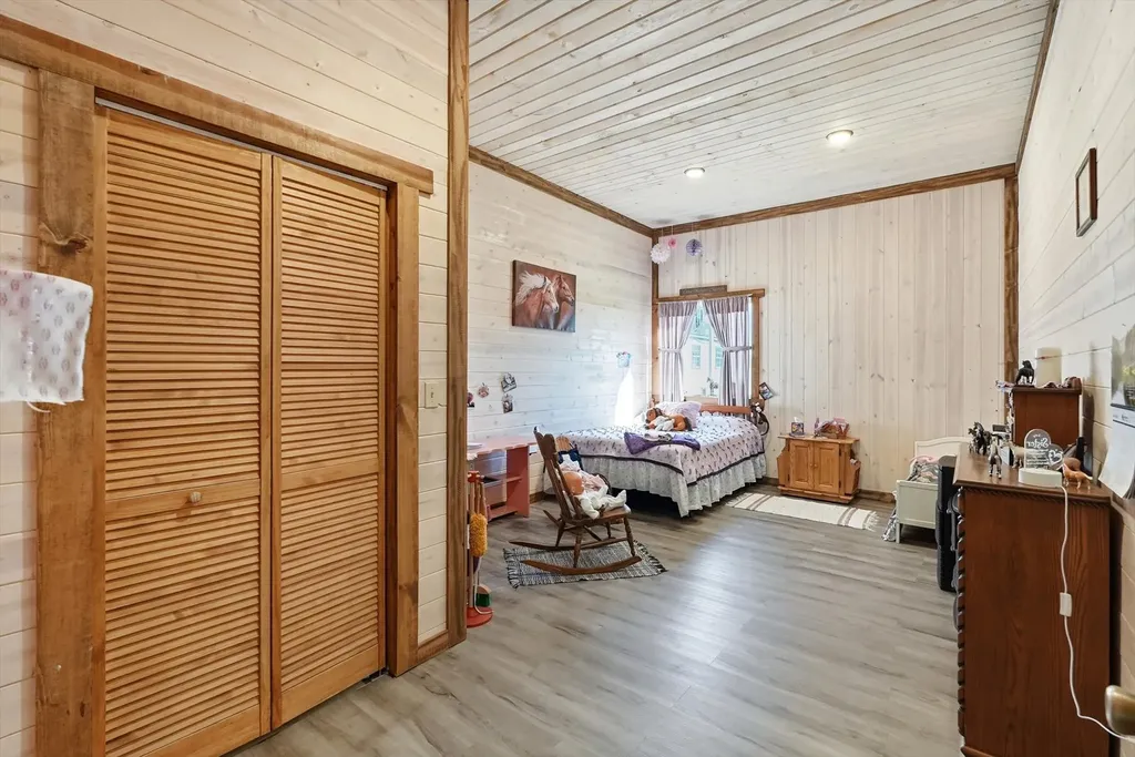 56257 Hillside Road St Ignatius MT 59865