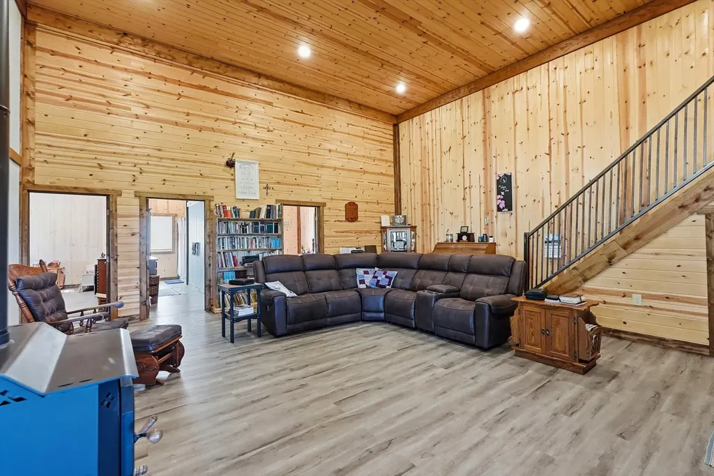 56257 Hillside Road St Ignatius MT 59865