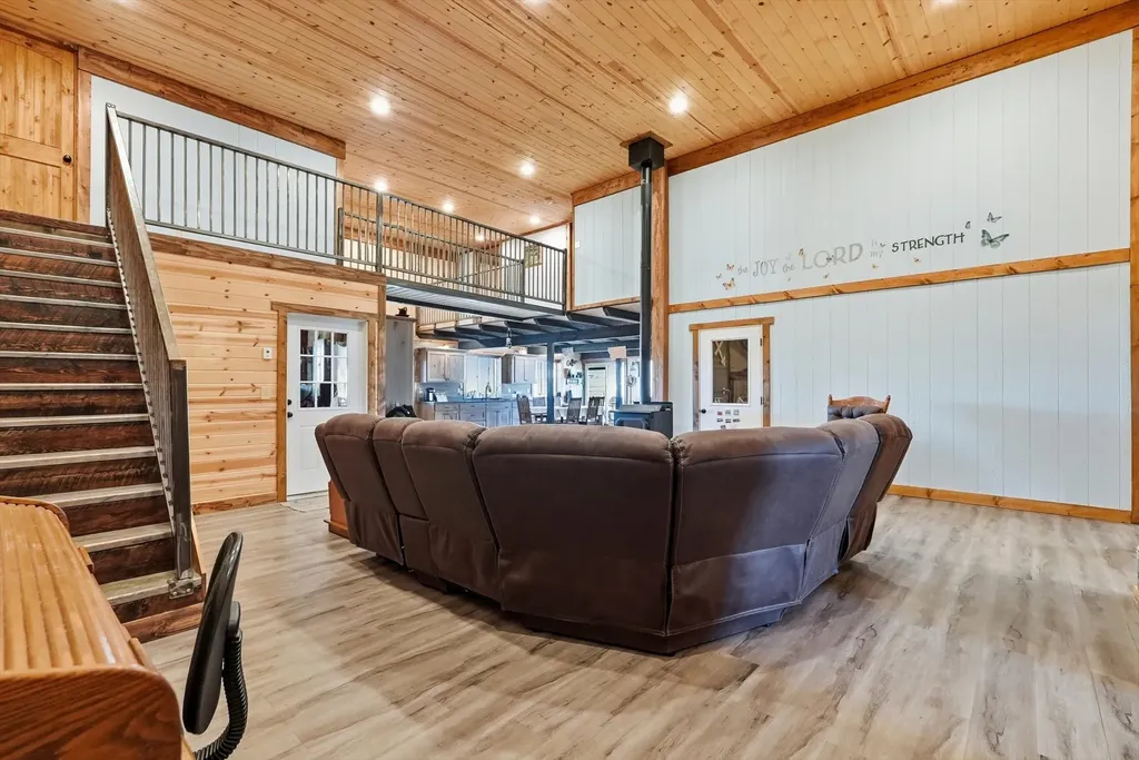 56257 Hillside Road St Ignatius MT 59865