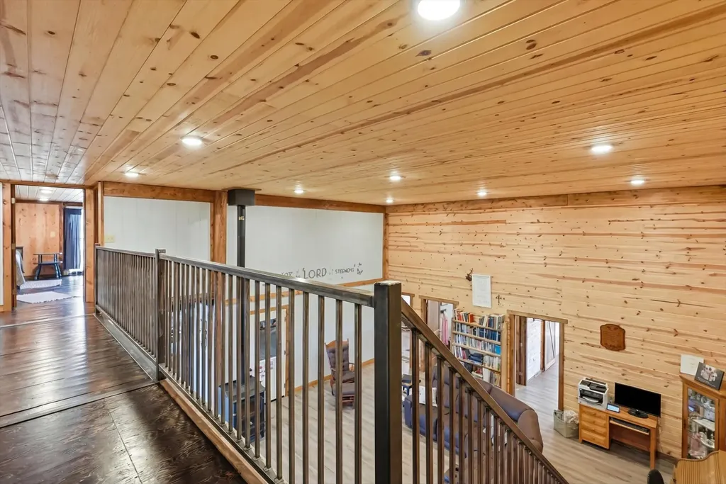 56257 Hillside Road St Ignatius MT 59865