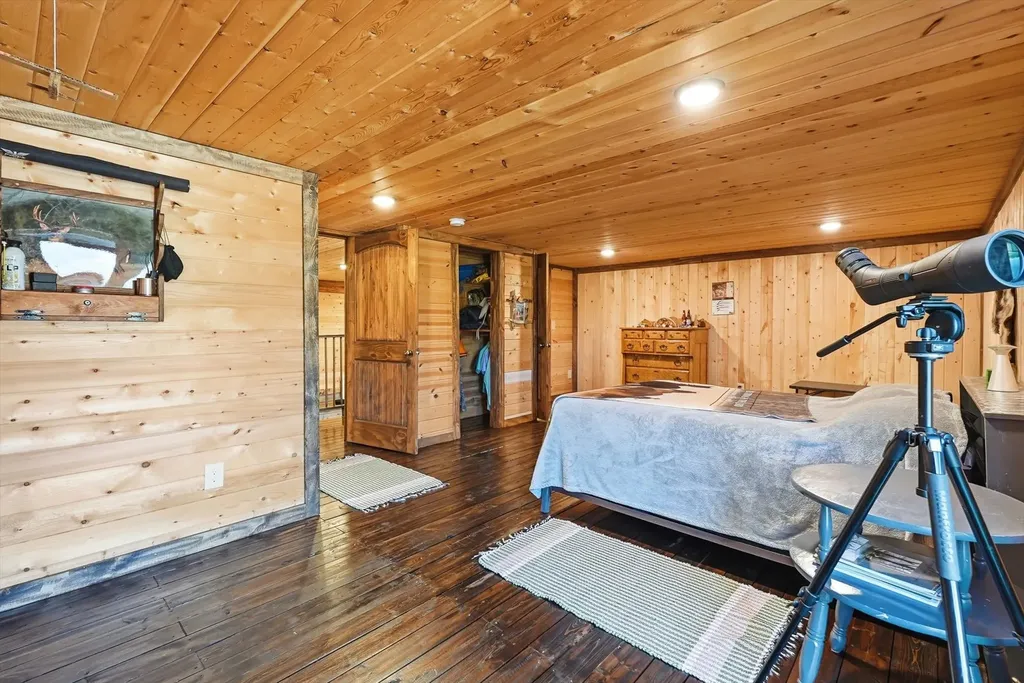 56257 Hillside Road St Ignatius MT 59865