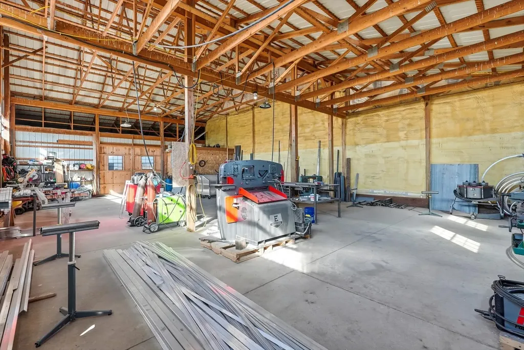 56257 Hillside Road St Ignatius MT 59865