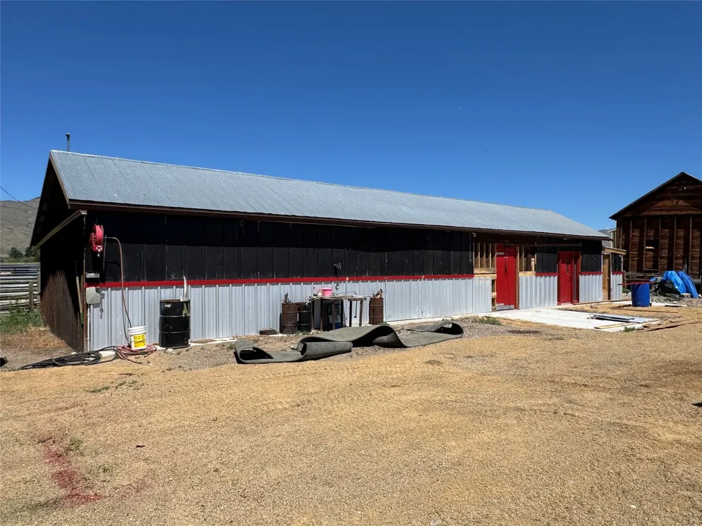 263 W Bovine Way Melrose MT 59743