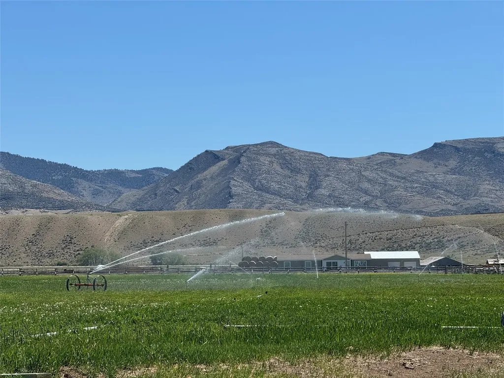 263 W Bovine Way Melrose MT 59743