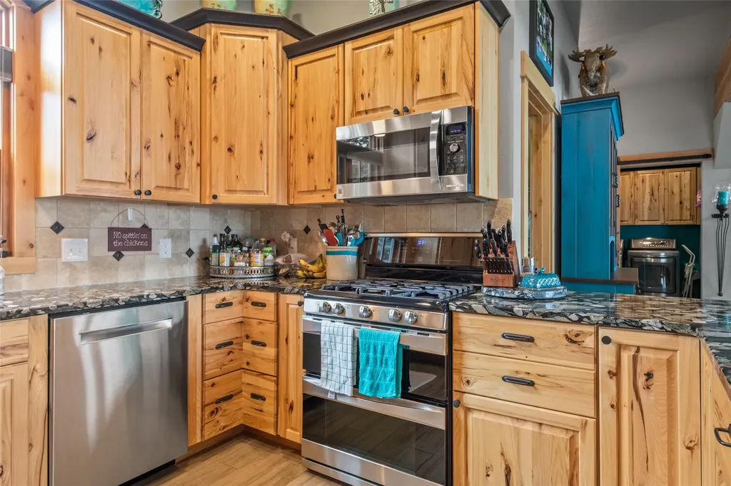 46024 Meadowlark Lane Big Arm MT 59910