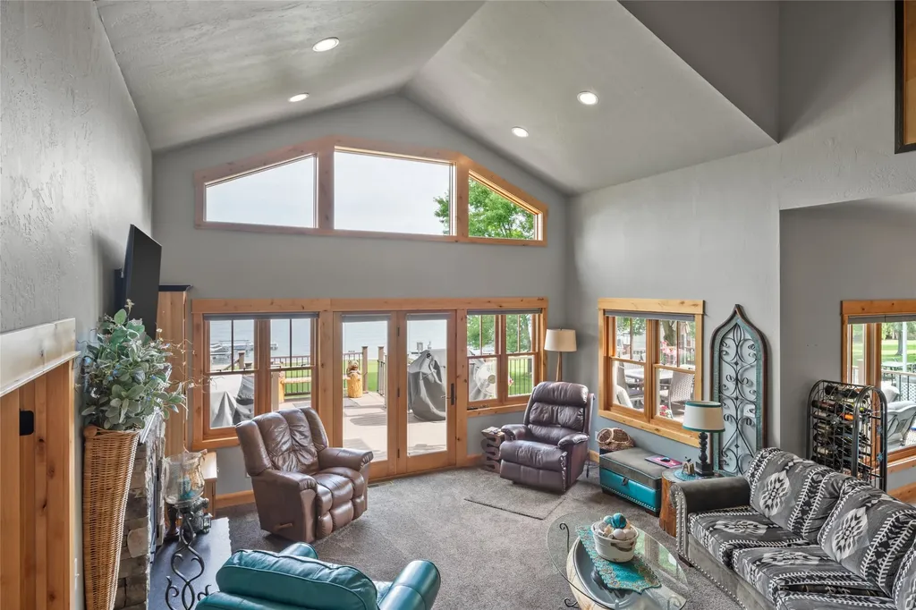 46024 Meadowlark Lane Big Arm MT 59910