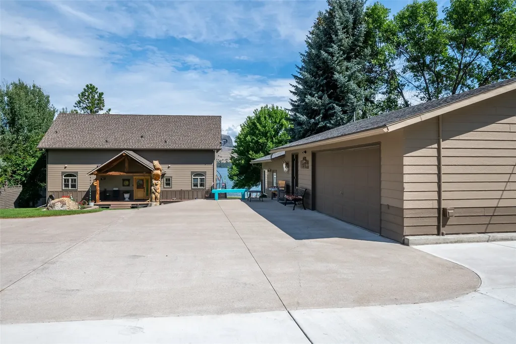 46024 Meadowlark Lane Big Arm MT 59910