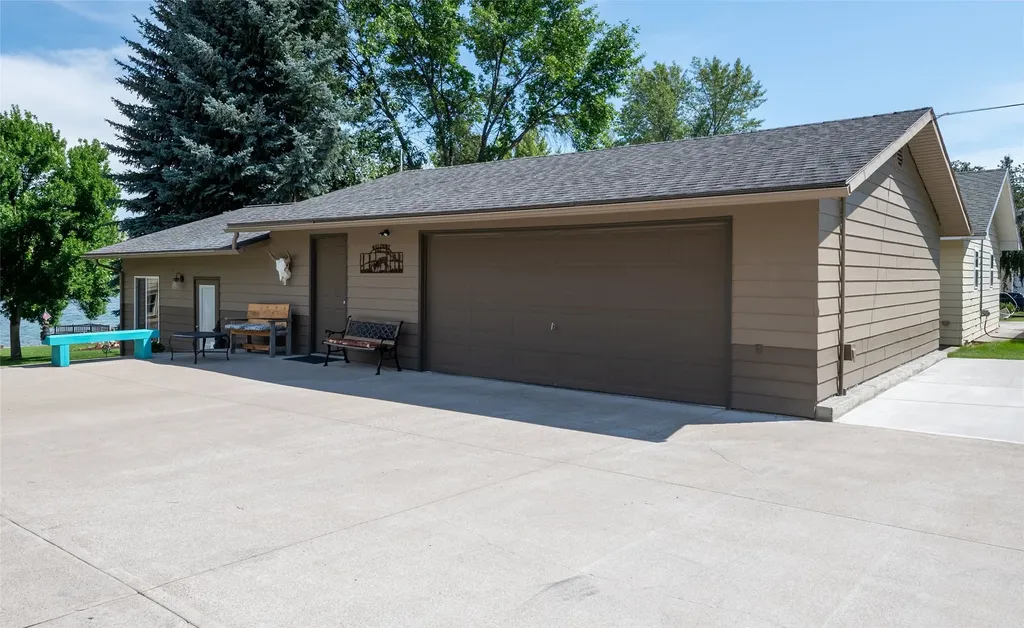 46024 Meadowlark Lane Big Arm MT 59910