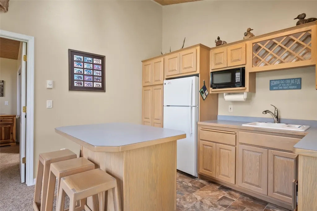 46024 Meadowlark Lane Big Arm MT 59910