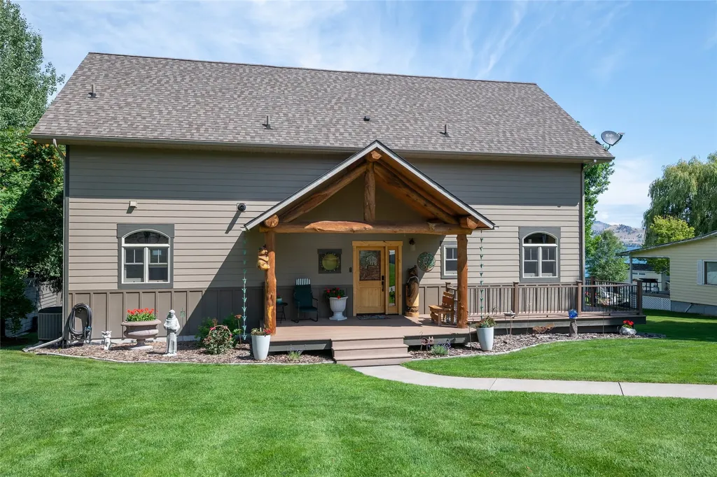 46024 Meadowlark Lane Big Arm MT 59910