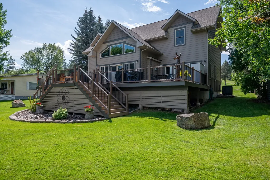 46024 Meadowlark Lane Big Arm MT 59910