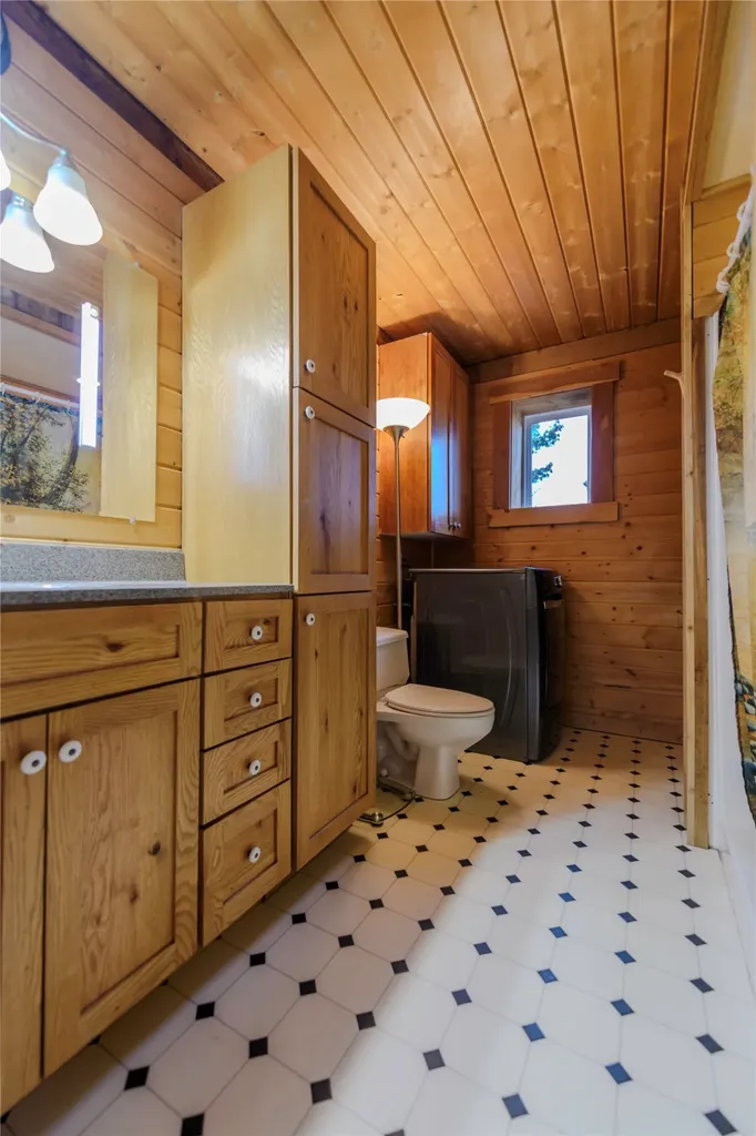 210 Friendspring Road Whitehall MT 59759