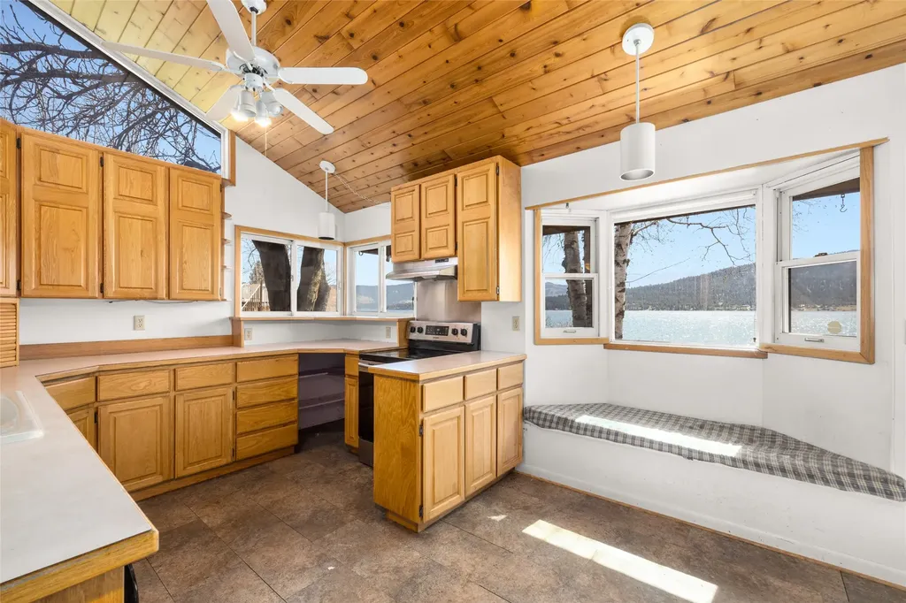 46415 Grants Lane Elmo MT 59915