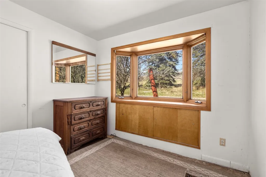 46415 Grants Lane Elmo MT 59915