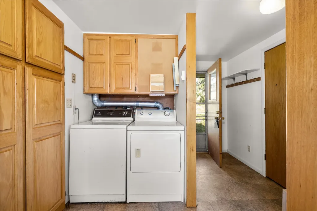 46415 Grants Lane Elmo MT 59915