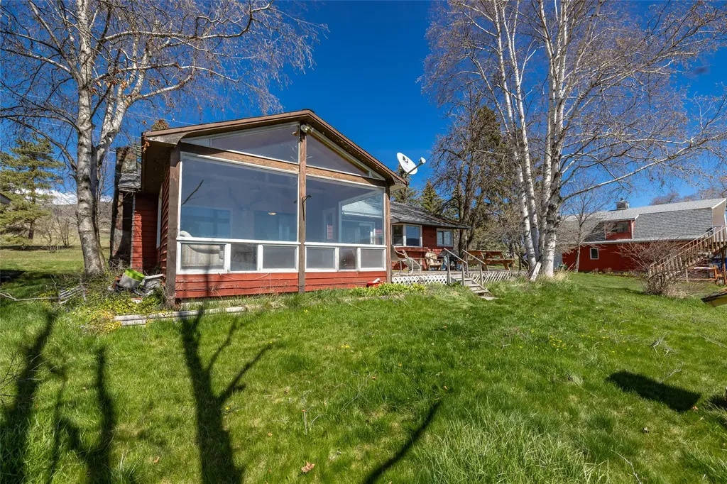 46415 Grants Lane Elmo MT 59915