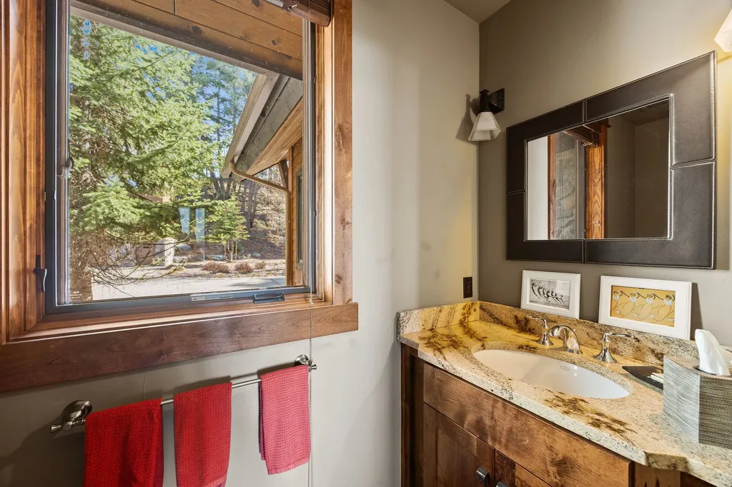 34471 Staves Lane Polson MT 59860