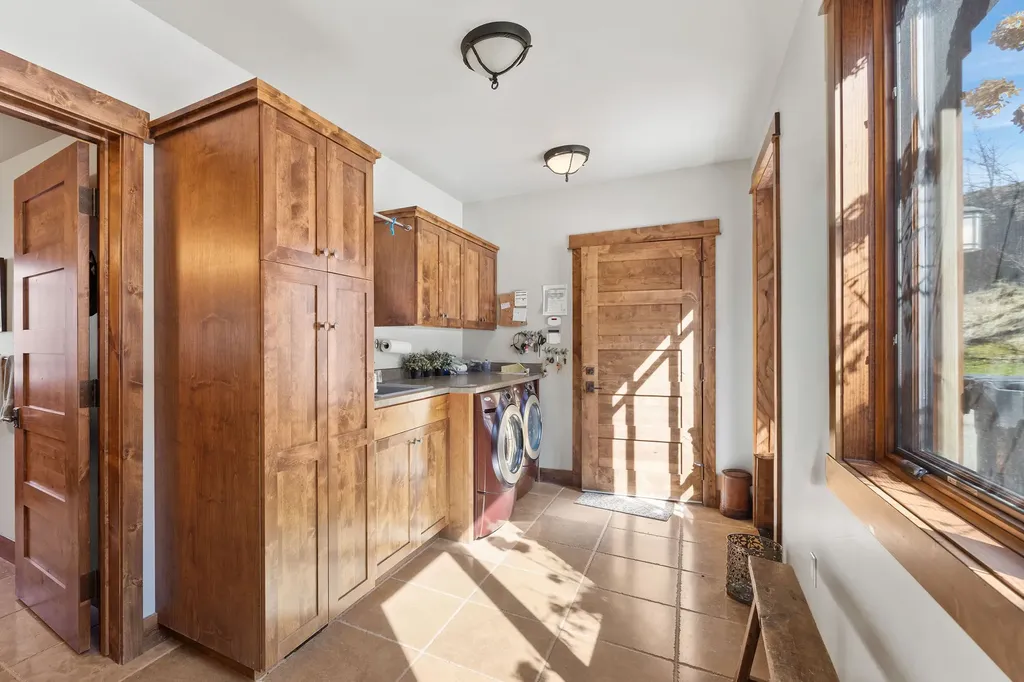 34471 Staves Lane Polson MT 59860