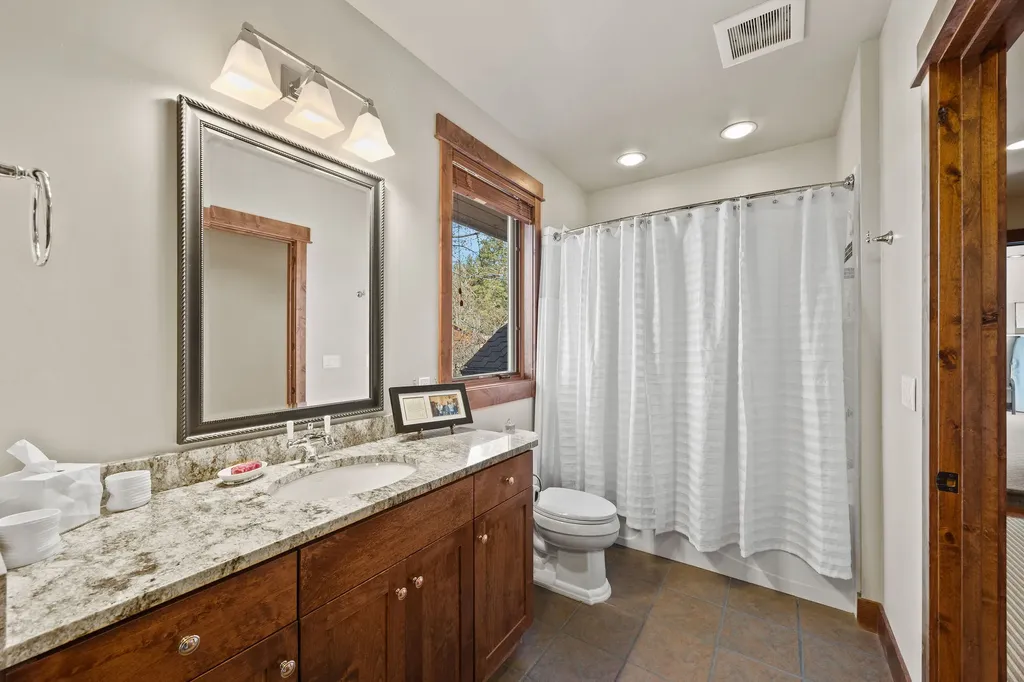 34471 Staves Lane Polson MT 59860