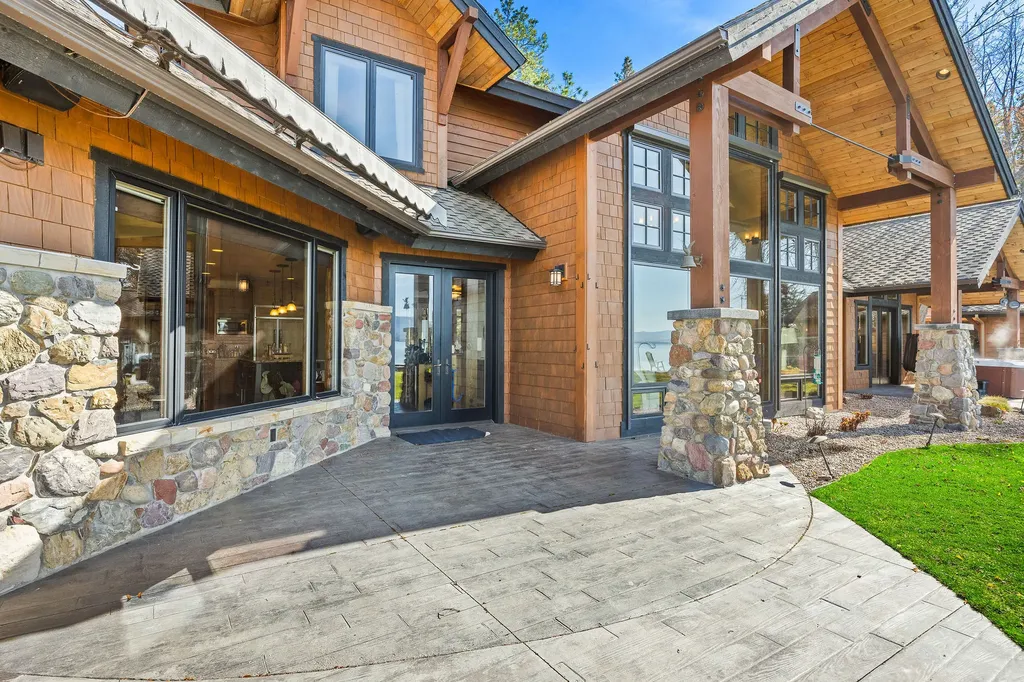 34471 Staves Lane Polson MT 59860