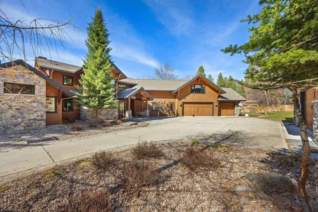 34471 Staves Lane Polson MT 59860