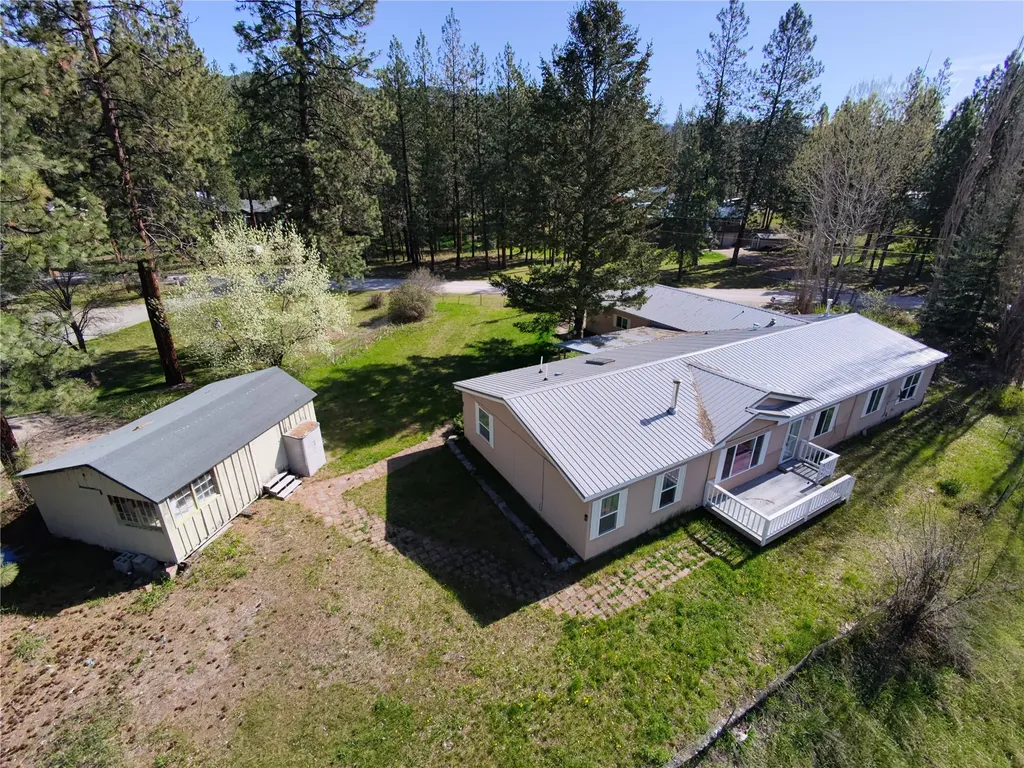 1595 River Bend Road Superior MT 59872