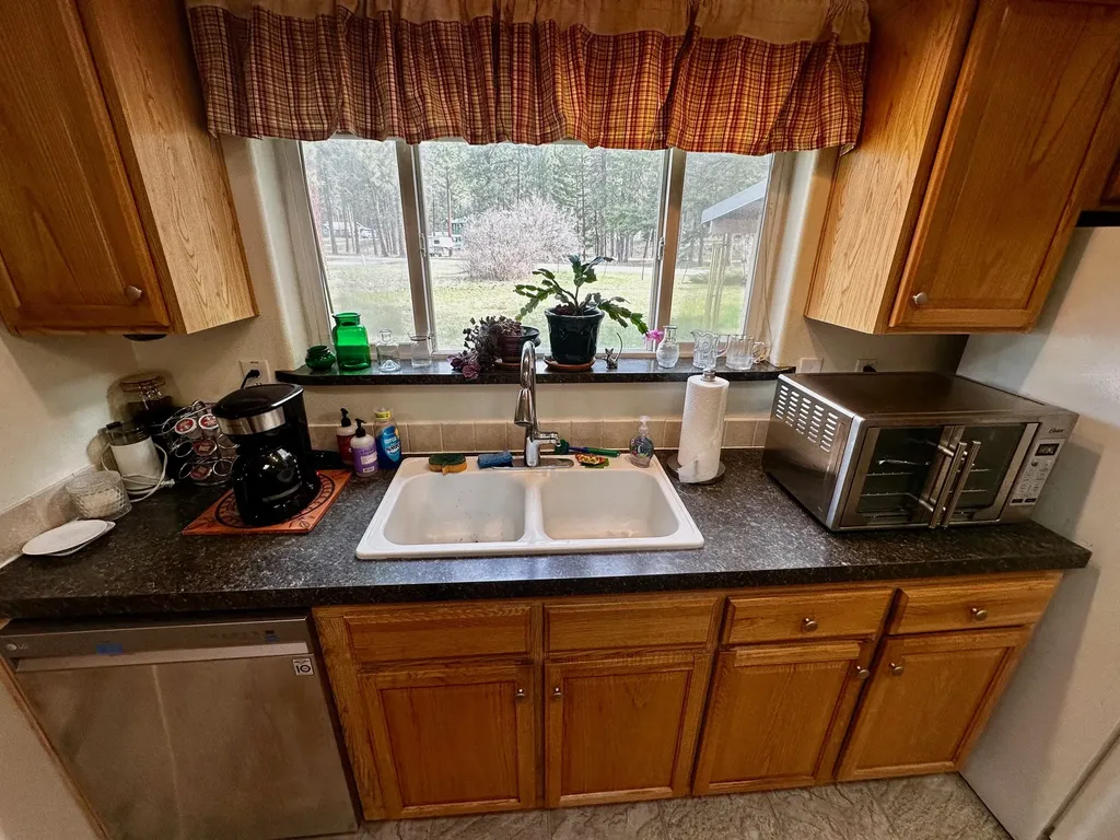 1595 River Bend Road Superior MT 59872
