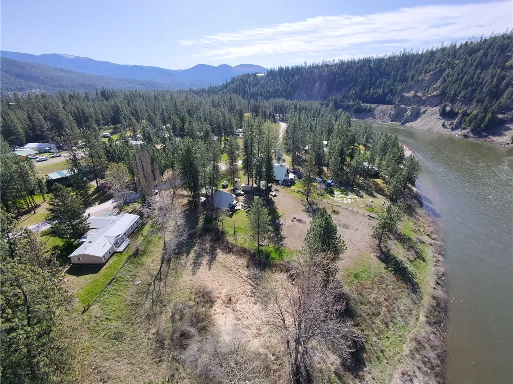 1595 River Bend Road Superior MT 59872
