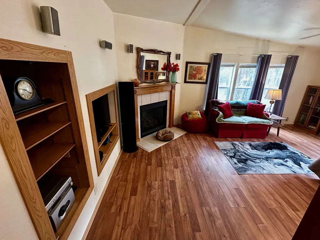 1595 River Bend Road Superior MT 59872