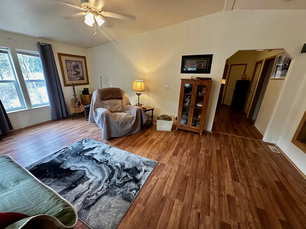 1595 River Bend Road Superior MT 59872