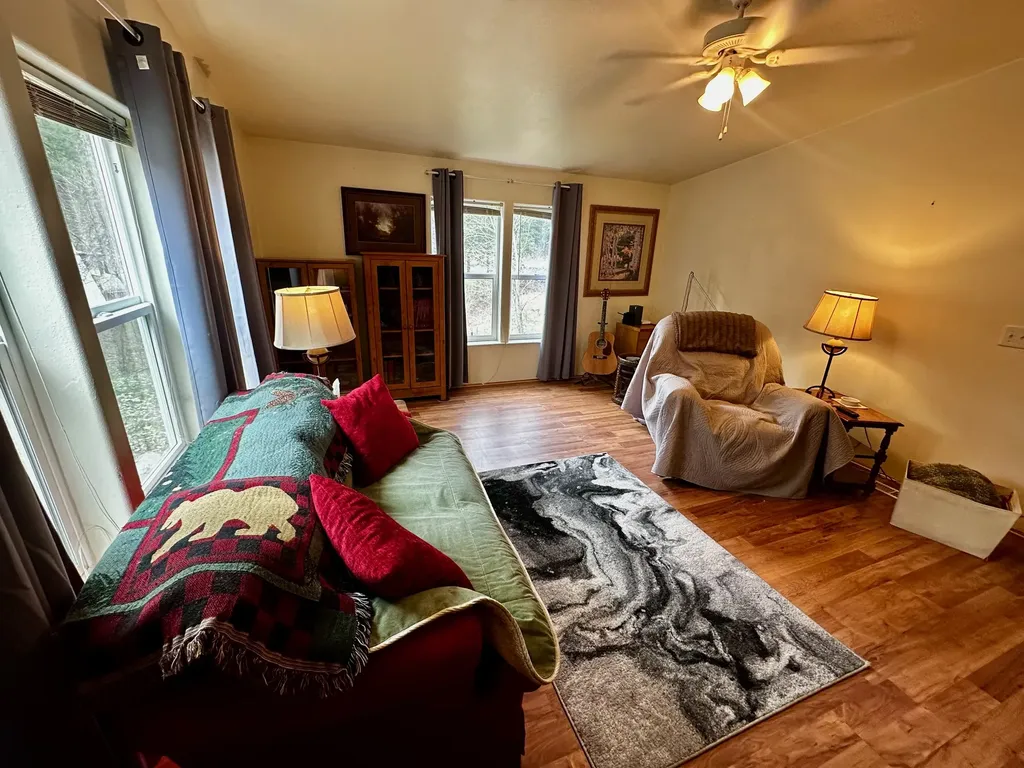 1595 River Bend Road Superior MT 59872