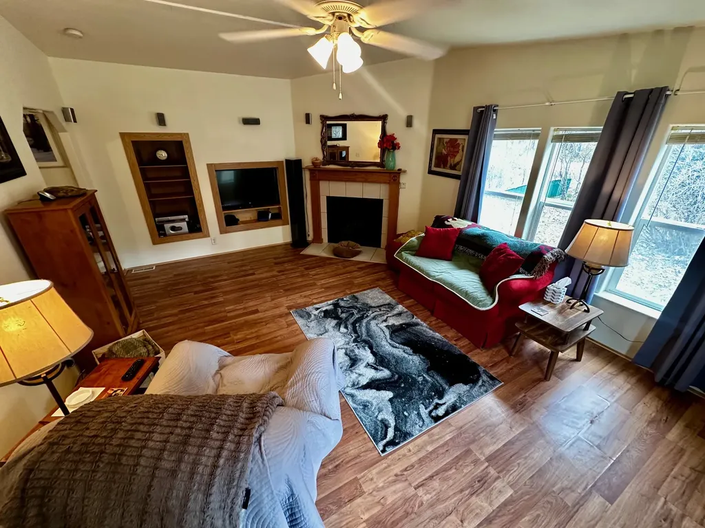 1595 River Bend Road Superior MT 59872