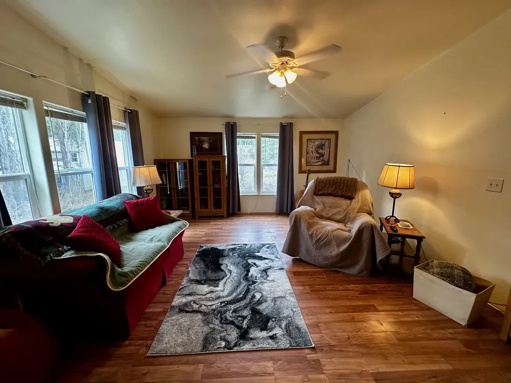 1595 River Bend Road Superior MT 59872