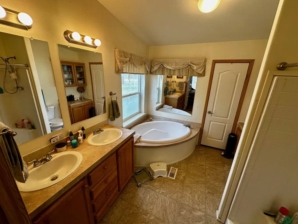 1595 River Bend Road Superior MT 59872