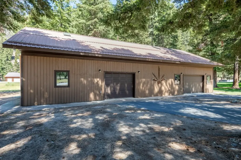706 Rock Creek Road Clinton MT 59825