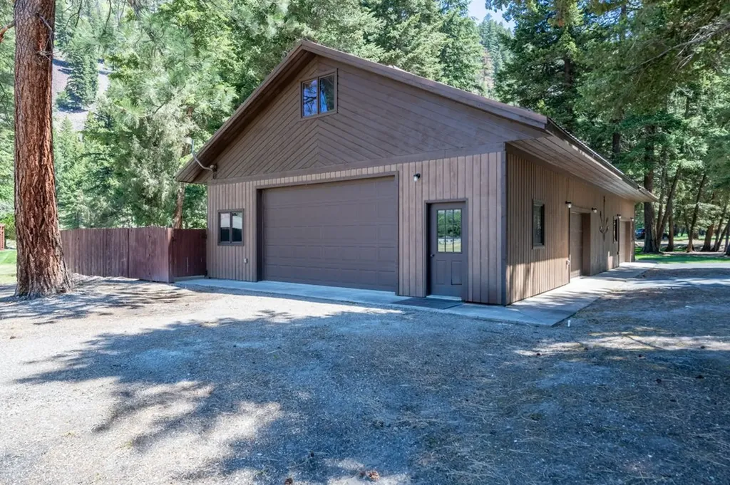 706 Rock Creek Road Clinton MT 59825