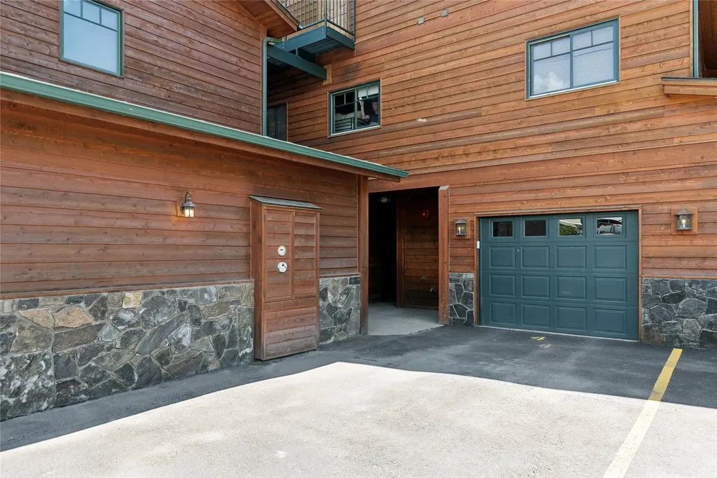 150 Adams Street Lakeside MT 59922
