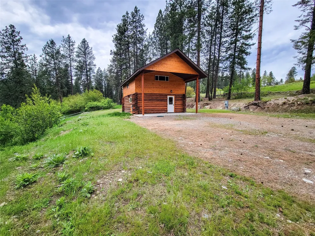 37 Wades Road Libby MT 59923
