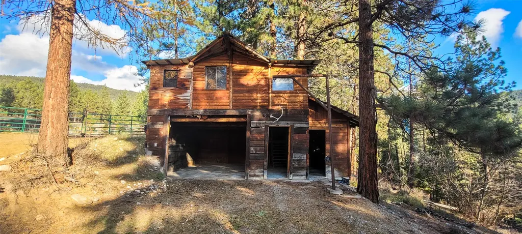 37 Wades Road Libby MT 59923