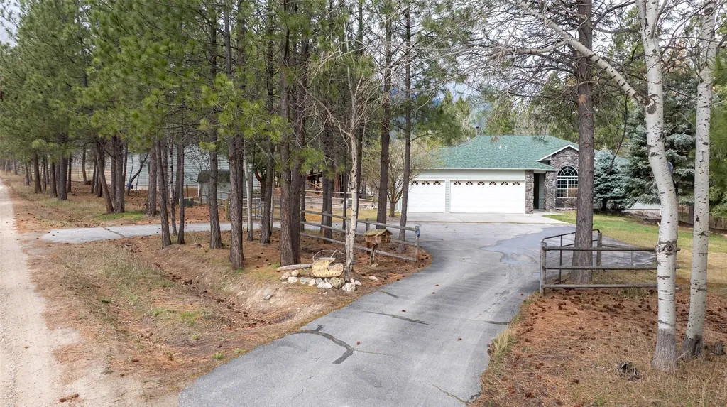 234 Bridle Trail Stevensville MT 59870