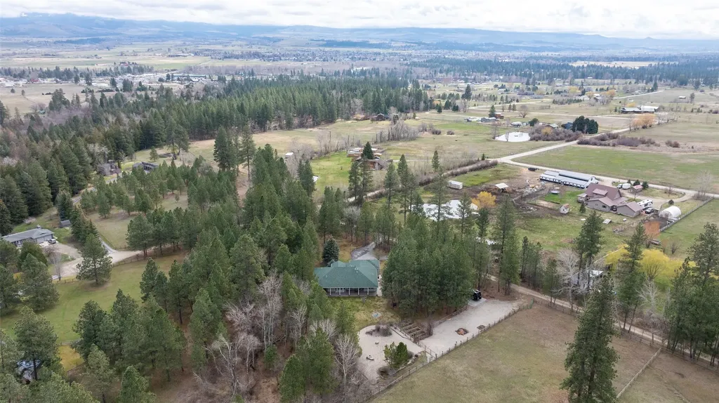 234 Bridle Trail Stevensville MT 59870
