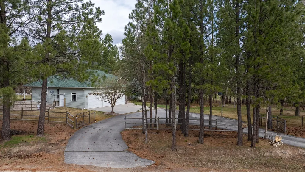 234 Bridle Trail Stevensville MT 59870