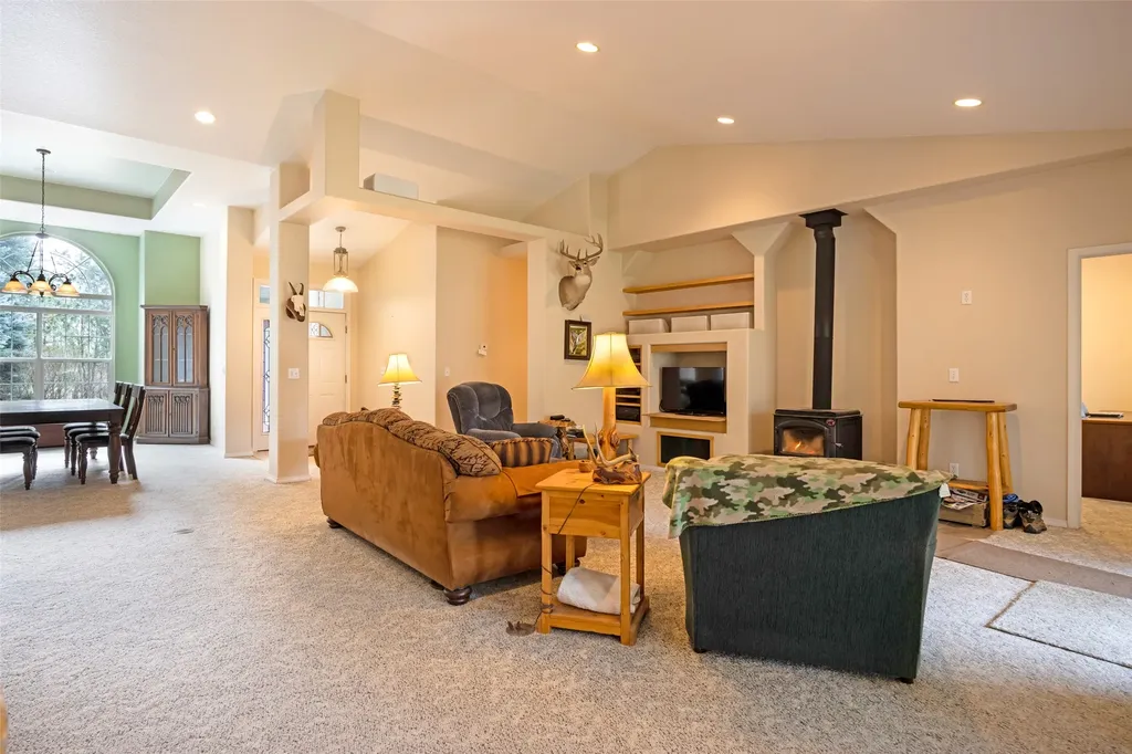 234 Bridle Trail Stevensville MT 59870