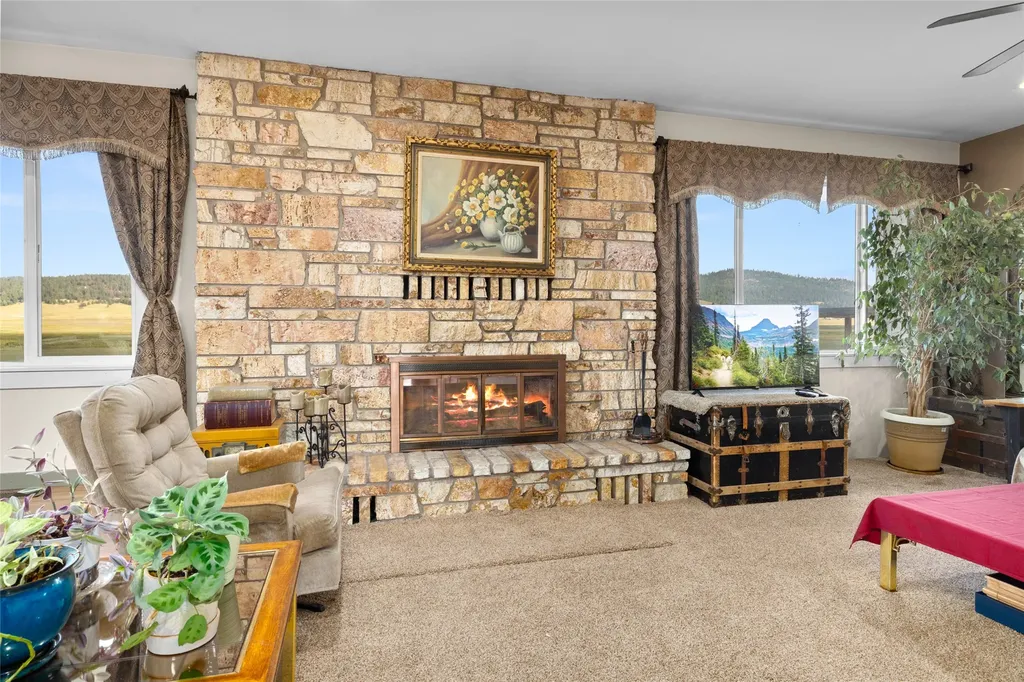 192 Gray Lane Kalispell MT 59901