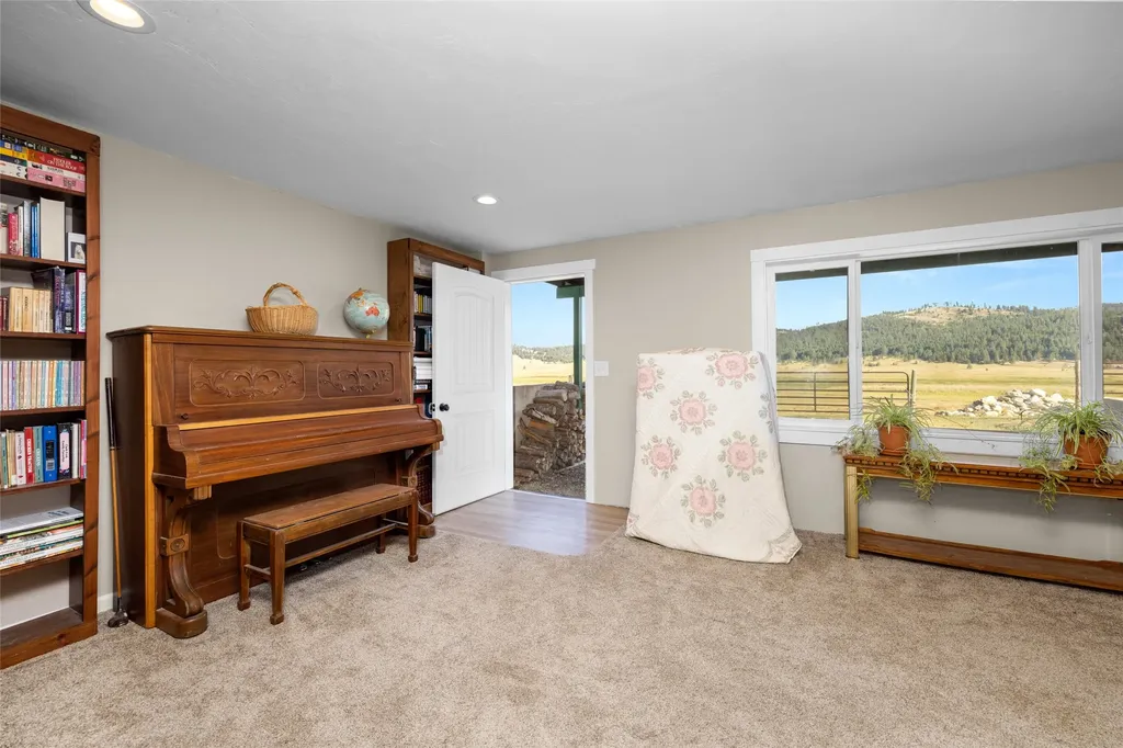 192 Gray Lane Kalispell MT 59901