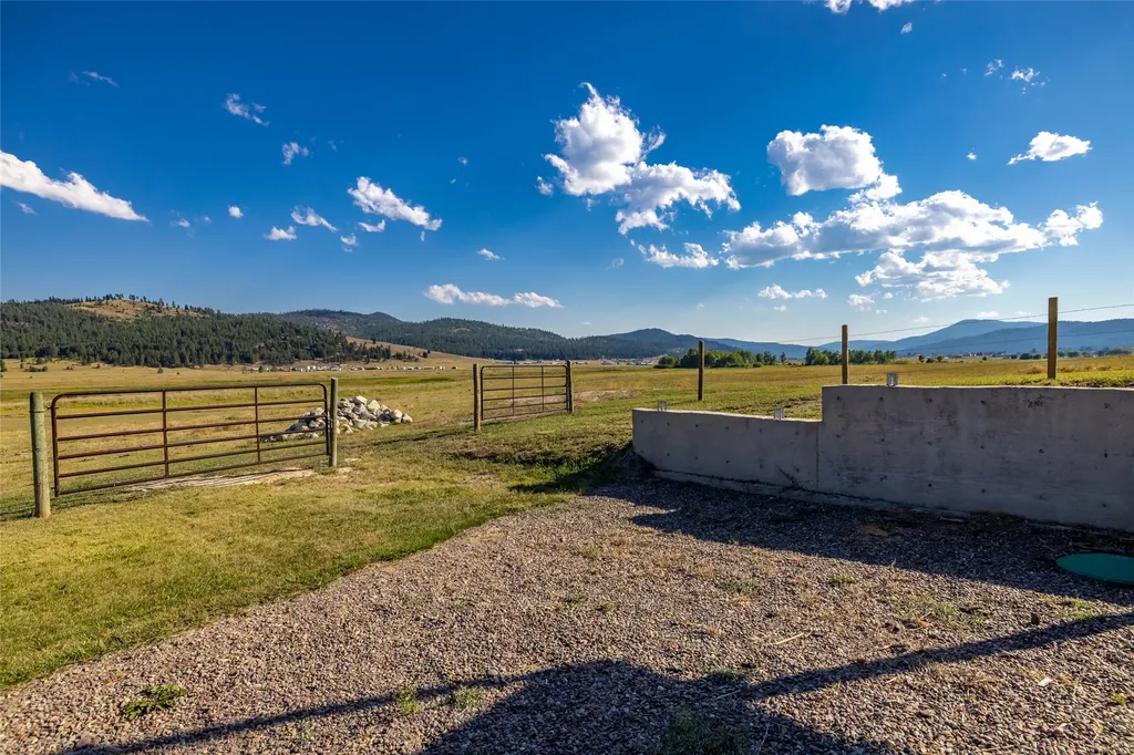 192 Gray Lane Kalispell MT 59901